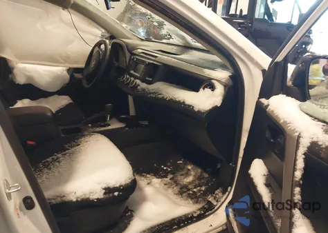 2016 Toyota Rav4 Le z USA, uszkodzony, nr VIN 2T3BFREV9GW414416